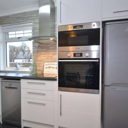 Ideally Located Modern Flat Troon Exterior foto