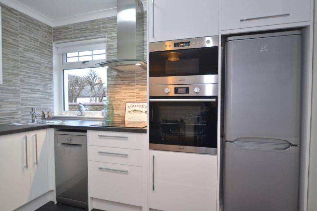Ideally Located Modern Flat Troon Exterior foto