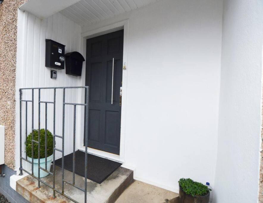 Ideally Located Modern Flat Troon Exterior foto